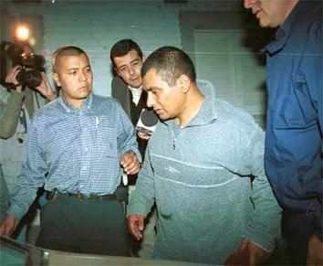 SOSPECHOSO. Ramón Alberto Rojas (derecha) declaró ante el juez de La Banda, Dardo Herrera, y habría aportado datos importantes.